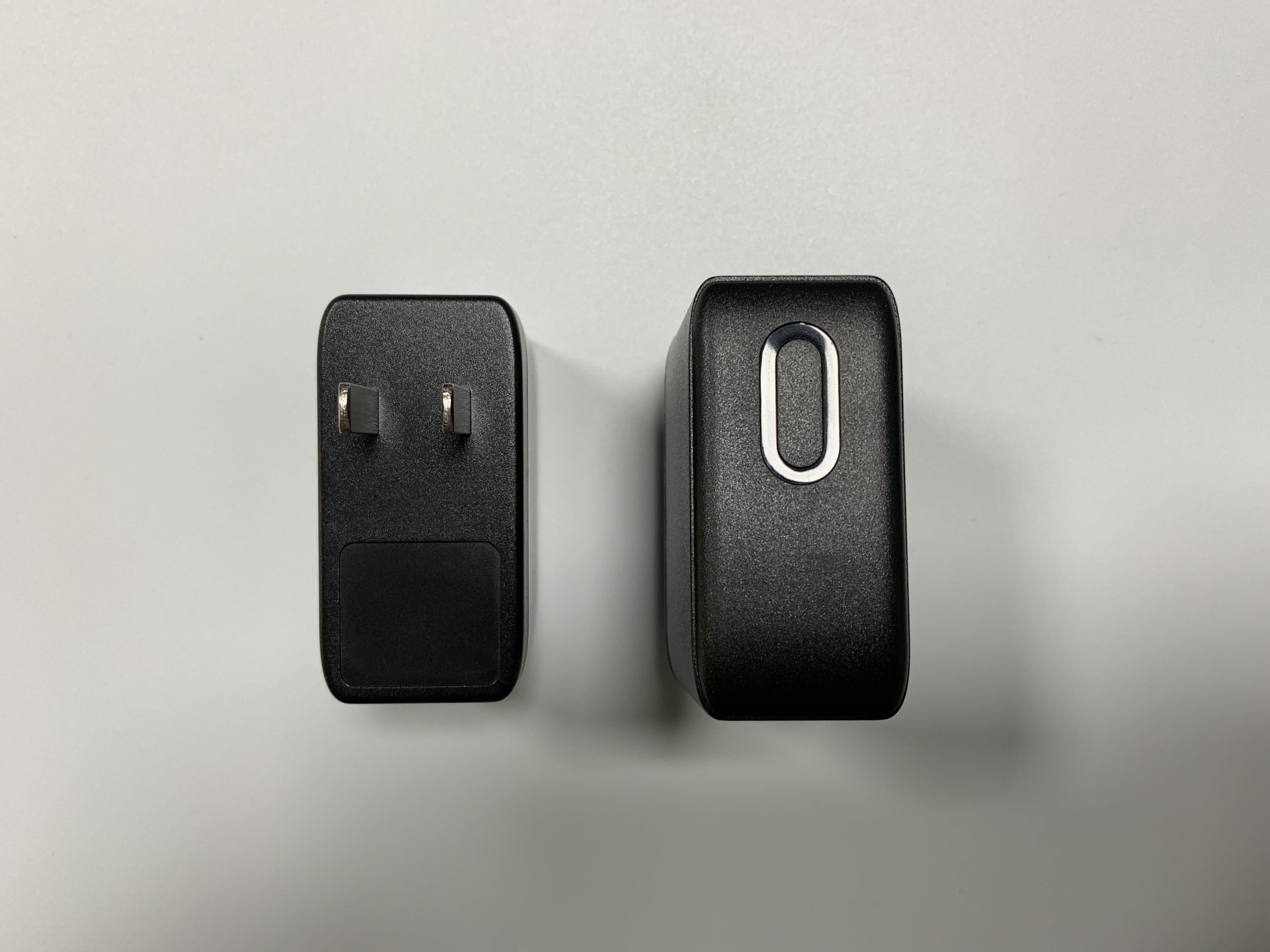 【C308】充電器外殼